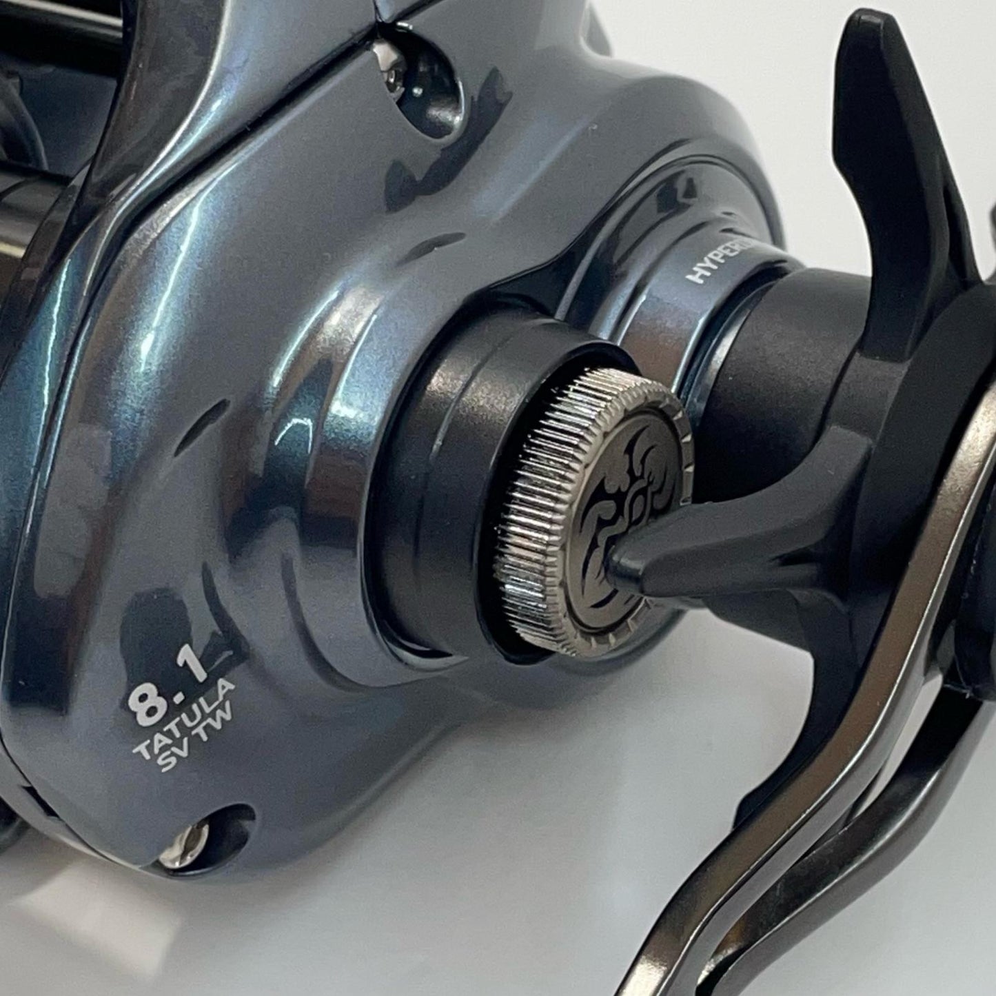 【フィッシング/釣り/釣具/リール】 【ベイトリール/右ハンドル】Daiwa | ダイワ 25タトゥーラ SV TW 100XH【尾張小牧店】