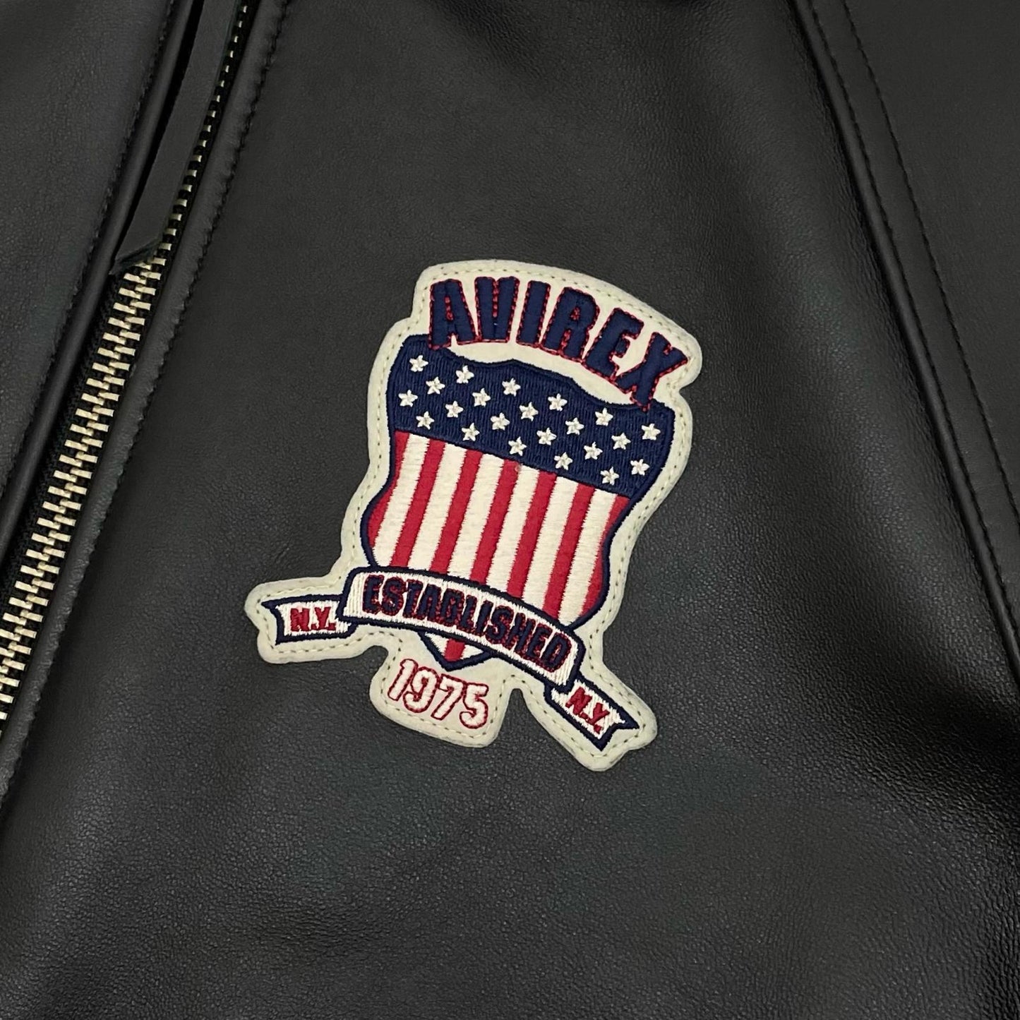 AVIREX | アヴィレックス SIGNATURE VARSITY JACKET レザー 6151076 ブラック サイズ：M【尾張小牧店】