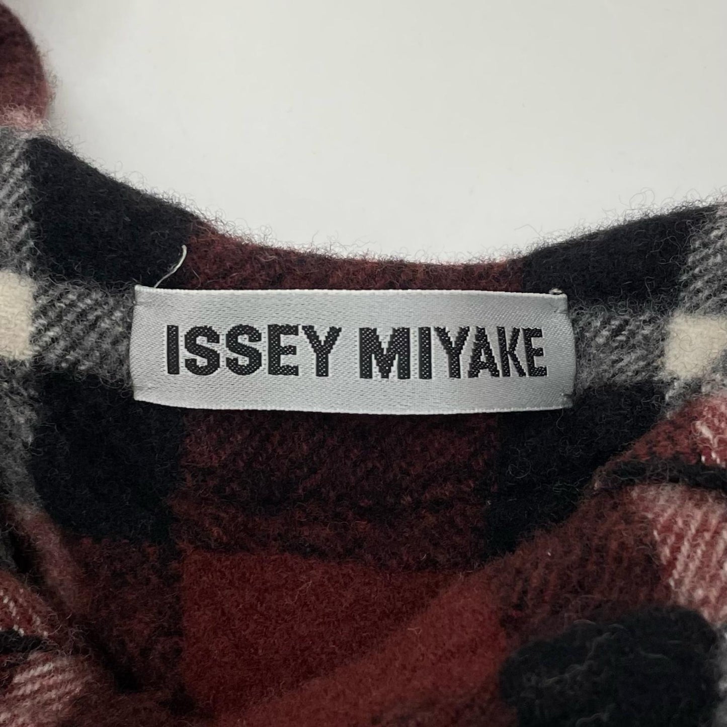 ISSEY MIYAKE | イッセイミヤケ ワンピース ブラウン×ブラック×ホワイト サイズ：M【尾張小牧店】