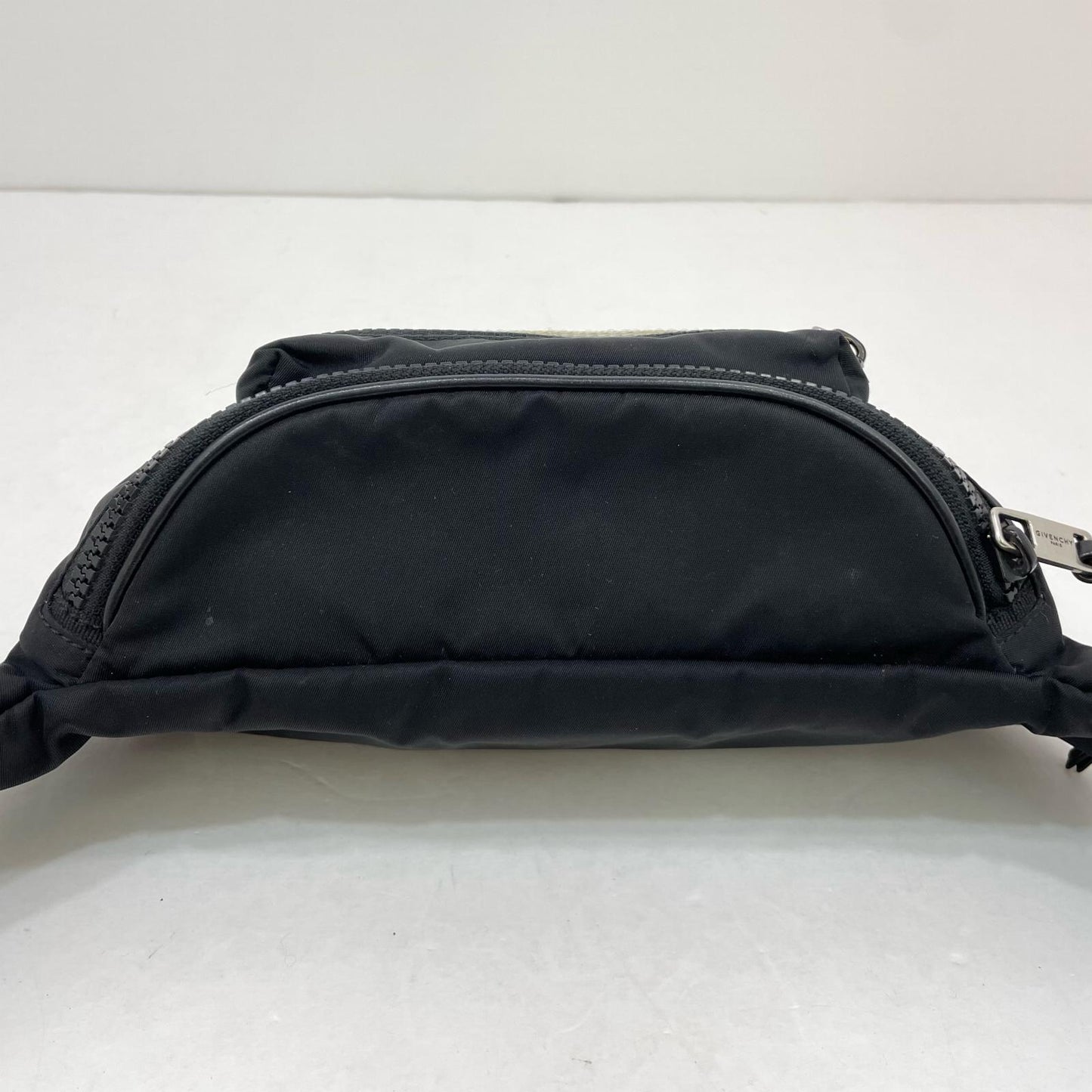 GIVENCHY | ジバンシィ ウエストバッグ ブラック【尾張小牧店】