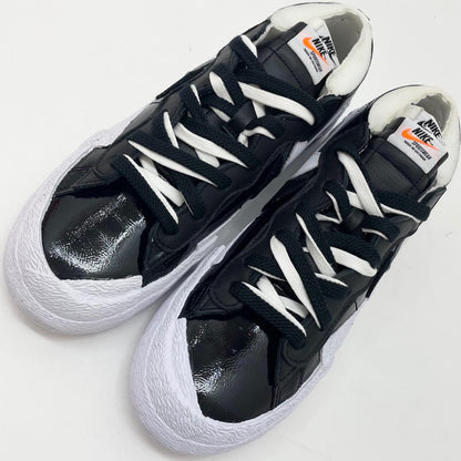 【中古】NIKE×sacai | ナイキ×サカイ Blazer Low Black Patent Leather/ナイキ ブレーザー ロー ブラック パテント レザー スニーカー 靴　DM6443-001 ブラック×ホワイト 27cm【尾張小牧店】