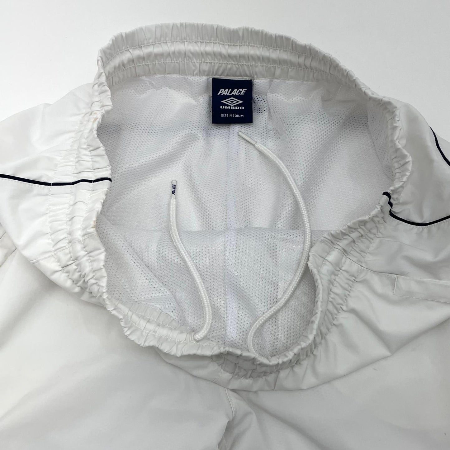【中古】PALACE SKATEBOARDS×UMBRO | パレススケートボード×アンブロ　ハーフパンツ ショートパンツ ホワイト サイズ：M【尾張小牧店】