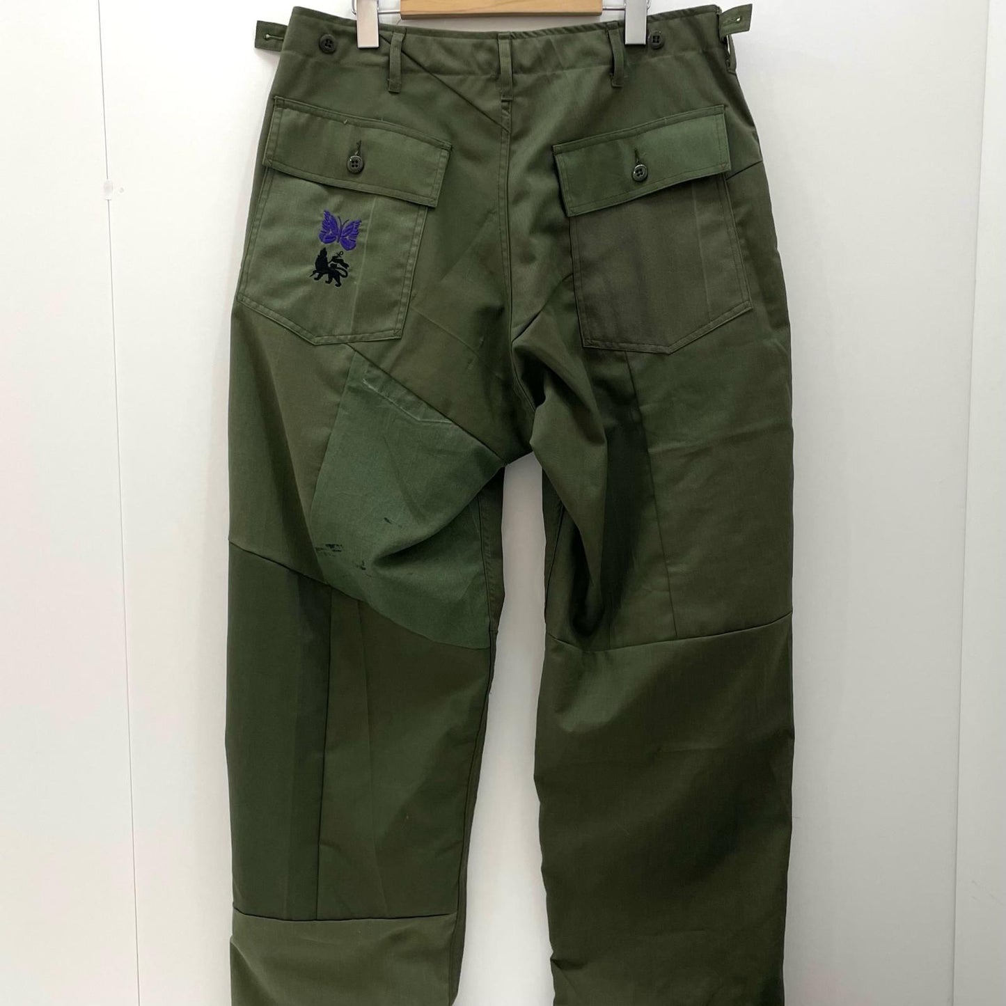 Needles | ニードルス Rebuild Fatigue Pant “Peace To パンツ 2026-PA9-006 カーキ サイズ：M【尾張小牧店】
