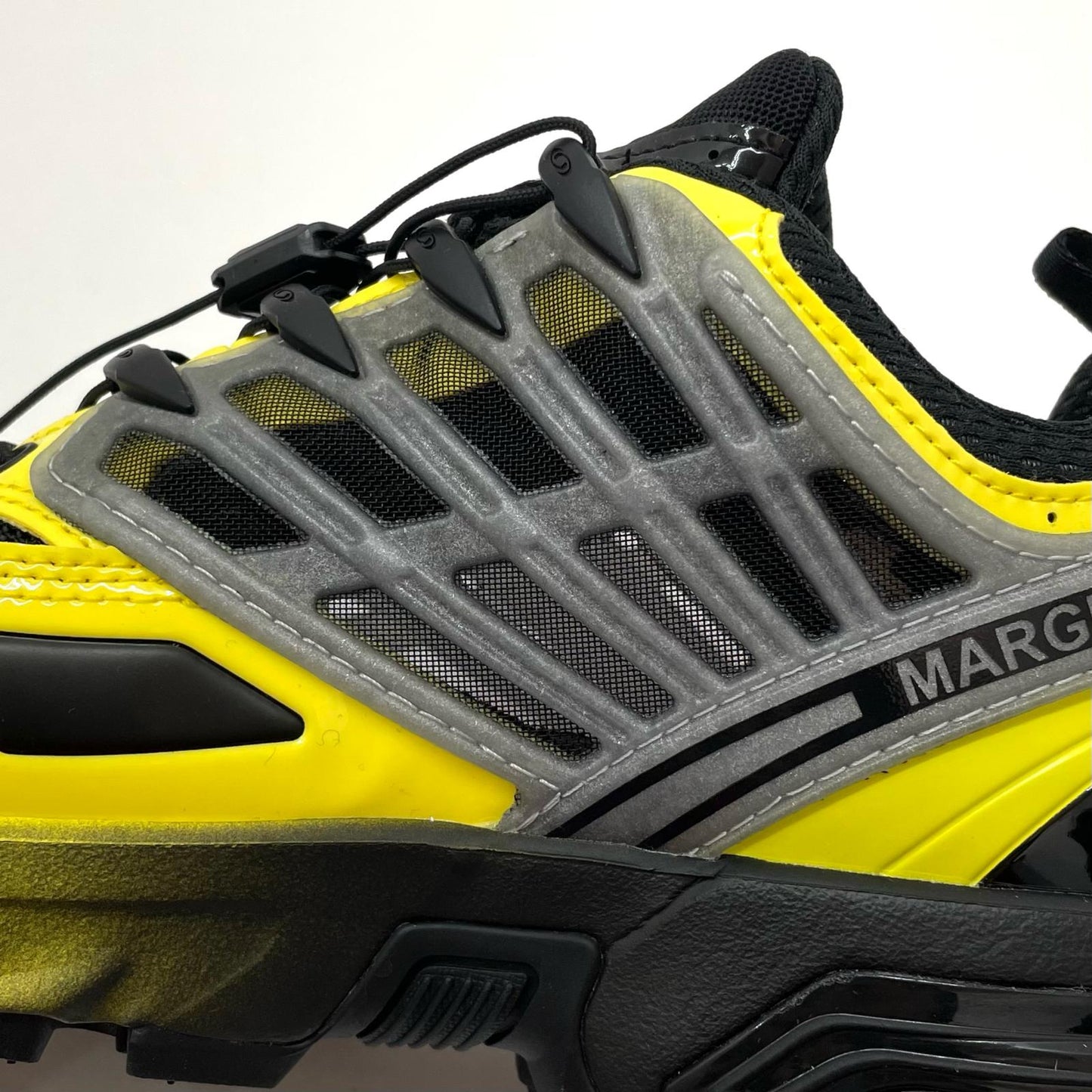 SALOMON | サロモン ACS PRO スニーカー S59WS0215 イエロー×ブラック 23.5cm【尾張小牧店】