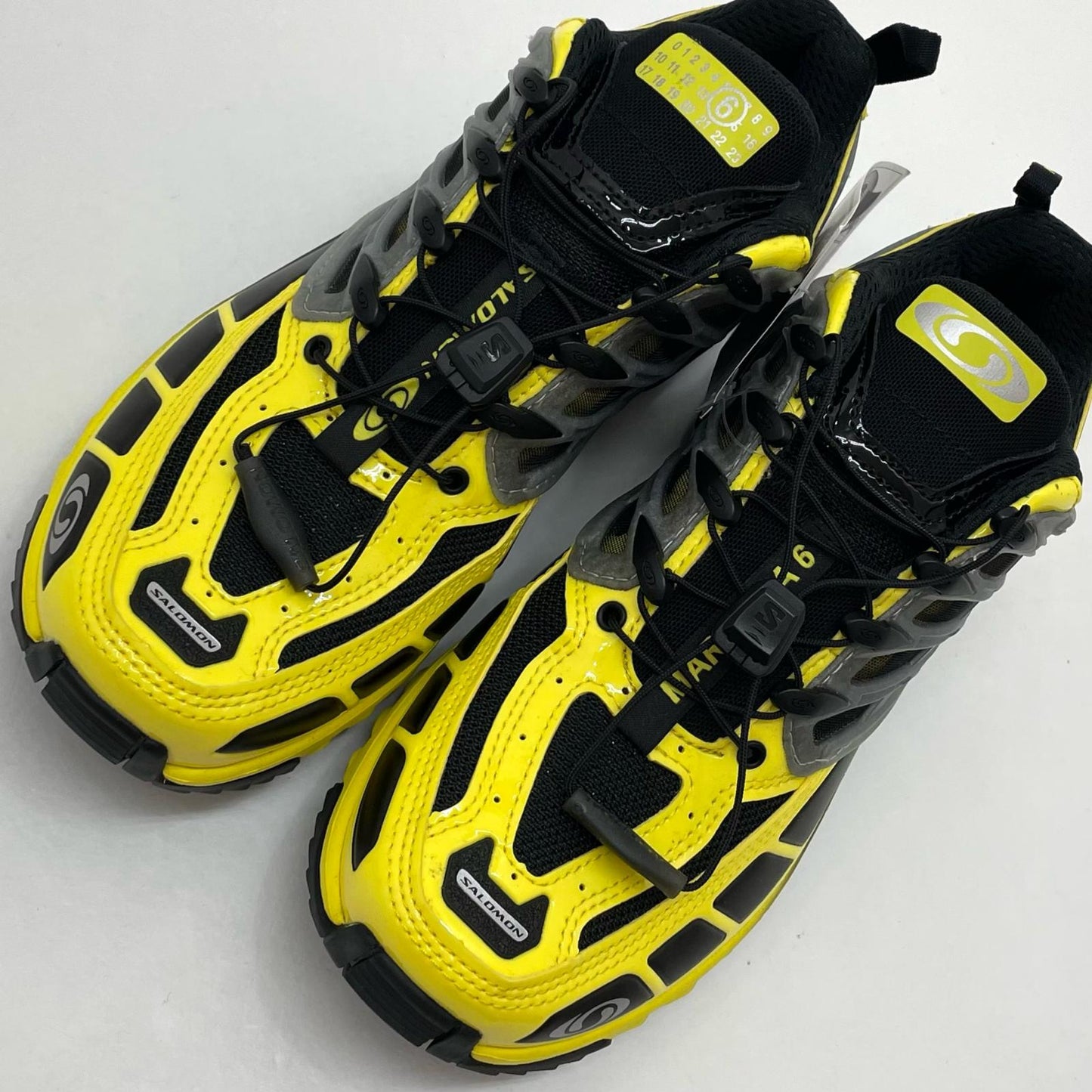 SALOMON | サロモン ACS PRO スニーカー S59WS0215 イエロー×ブラック 23.5cm【尾張小牧店】