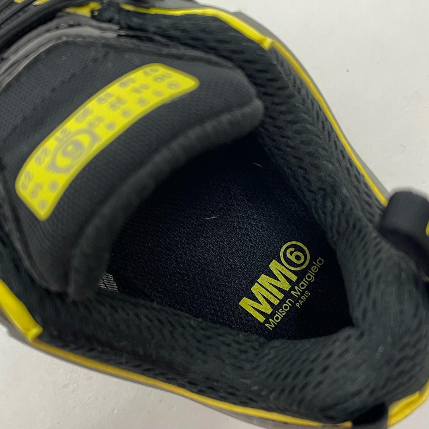 SALOMON | サロモン ACS PRO スニーカー S59WS0215 イエロー×ブラック 23.5cm【尾張小牧店】