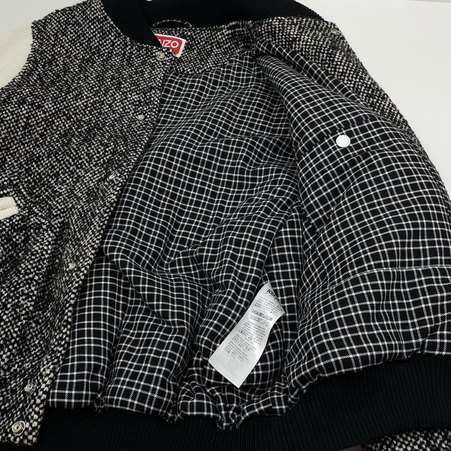 KENZO | ケンゾー WOOL VARSITY JACKET ブルゾン FE65BL14890X ブラック×ホワイト サイズ：L【尾張小牧店】
