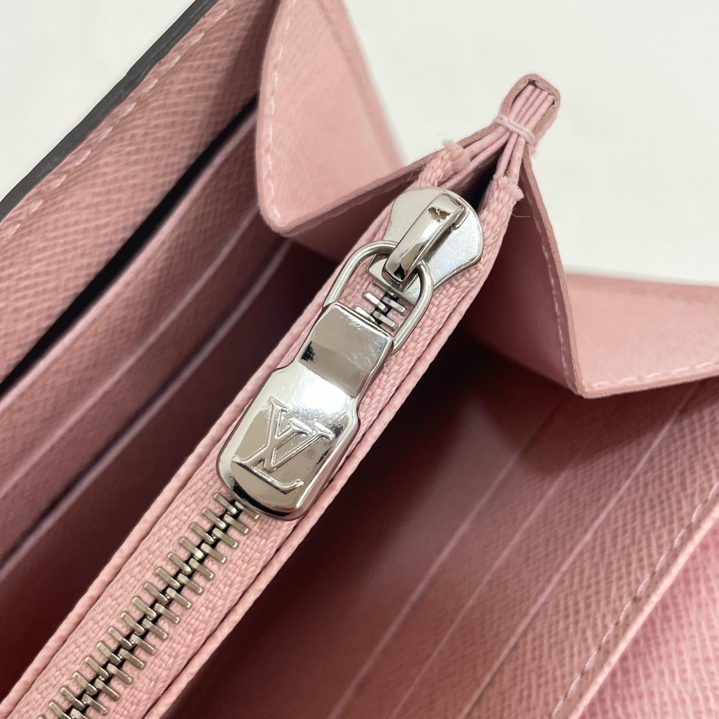 LOUIS VUITTON | ルイ・ヴィトン 長財布 ピンク【尾張小牧店】