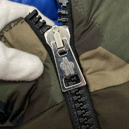 MONCLER | モンクレール NEWBYRON ダウンジャケット H29541A00085 カモ柄【尾張小牧店】