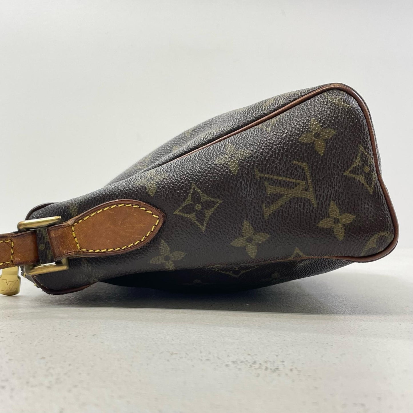 LOUIS VUITTON | ルイ・ヴィトン ショルダーバッグ ブラウン【尾張小牧店】