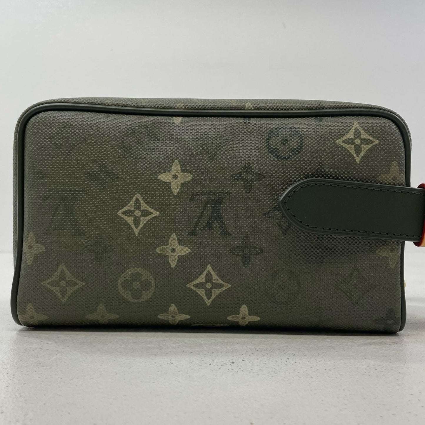 LOUIS VUITTON | ルイ・ヴィトン クラッチバッグ カーキグリーン【尾張小牧店】