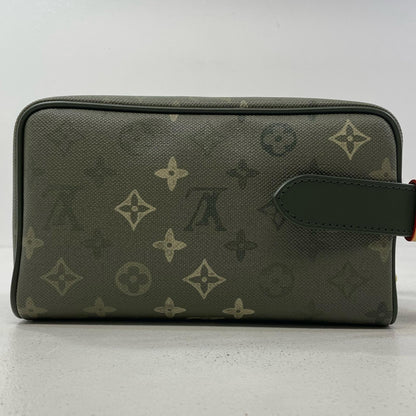 LOUIS VUITTON | ルイ・ヴィトン クラッチバッグ カーキグリーン【尾張小牧店】