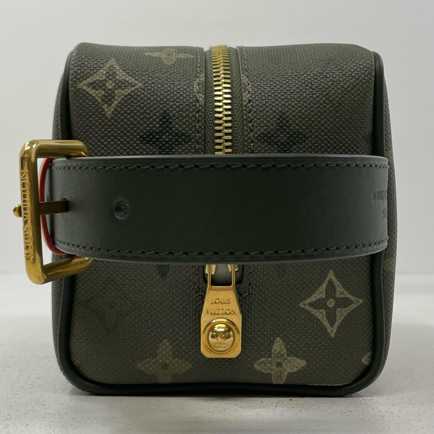 LOUIS VUITTON | ルイ・ヴィトン クラッチバッグ カーキグリーン【尾張小牧店】