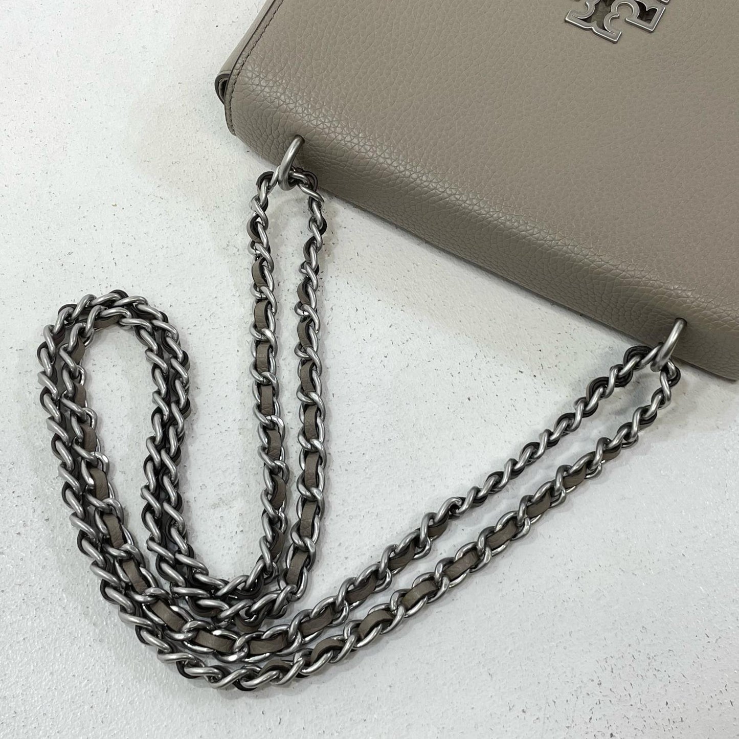 Tory Burch | トリーバーチ ショルダーバッグ グレー【尾張小牧店】