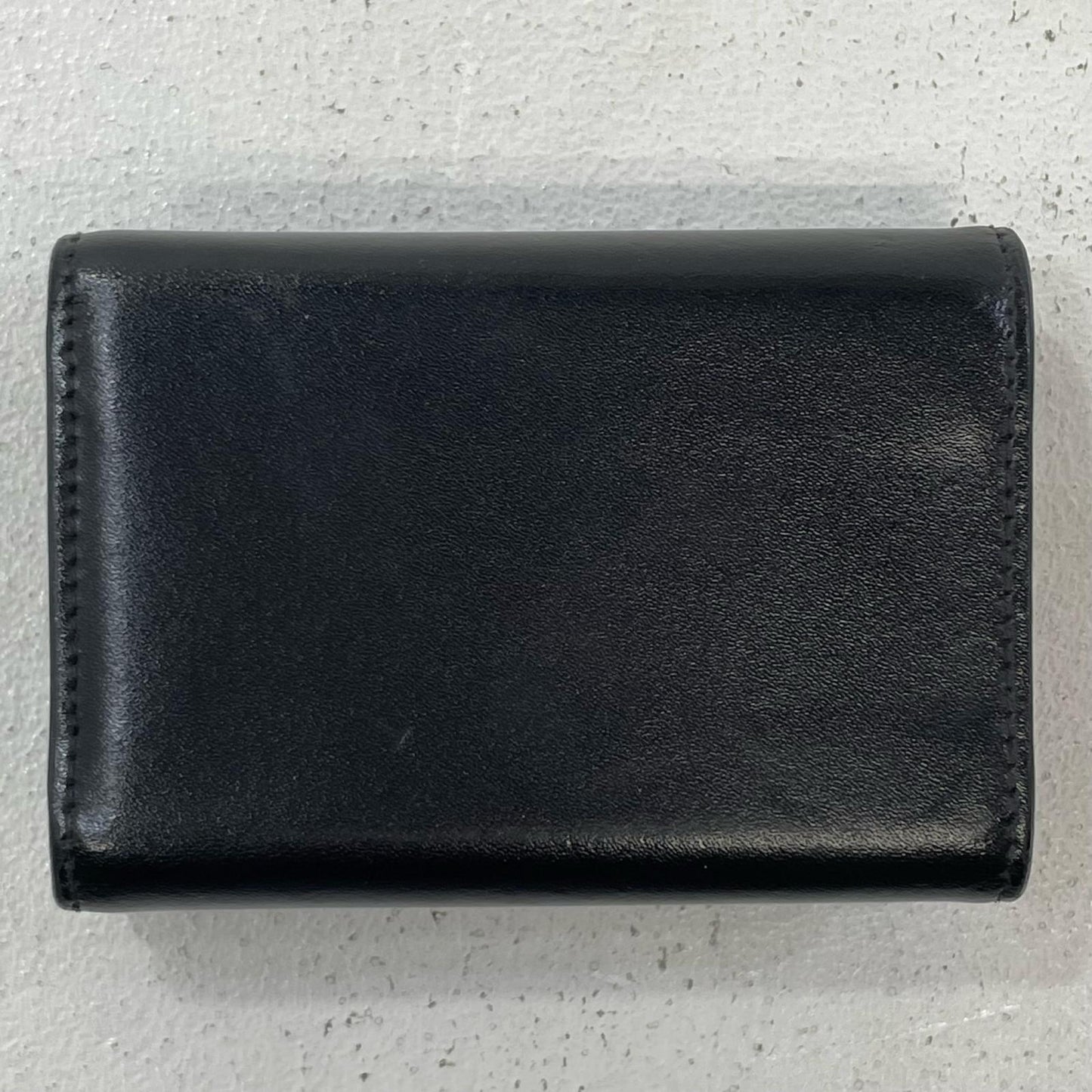 BALENCIAGA | バレンシアガ 三つ折り財布 ブラック×レッド【尾張小牧店】