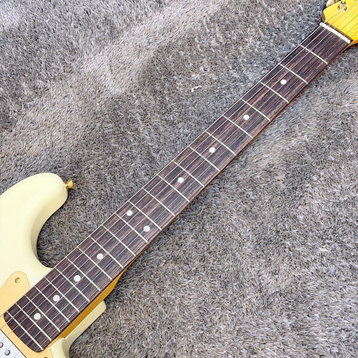 【新品】 Vanzandt | ヴァンザント 楽器 STV-R2/Vintage White【尾張小牧店】