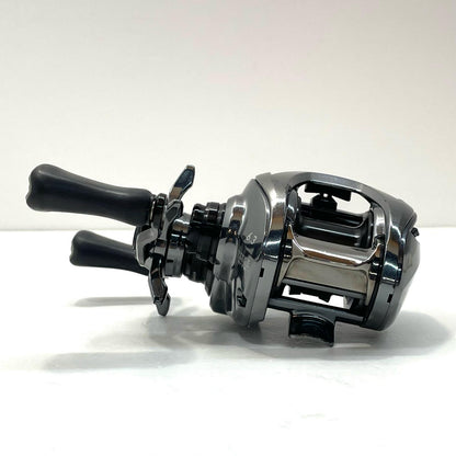 【フィッシング/釣り/釣具/リール】 【ベイトリール/左ハンドル】Daiwa | ダイワ 21スティーズリミテッド SV TW 1000【尾張小牧店】
