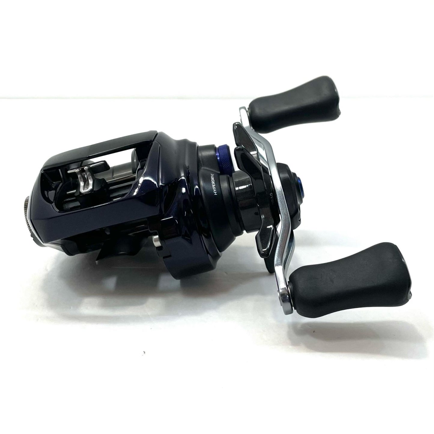 【フィッシング/釣り/釣具/リール】 【ベイトリール/左ハンドル】Daiwa | ダイワ 23ソルティストSVTW 80XHL PEスペシャル【尾張小牧店】