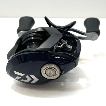 【フィッシング/釣り/釣具/リール】 【ベイトリール/左ハンドル】Daiwa | ダイワ 23ソルティストSVTW 80XHL PEスペシャル【尾張小牧店】