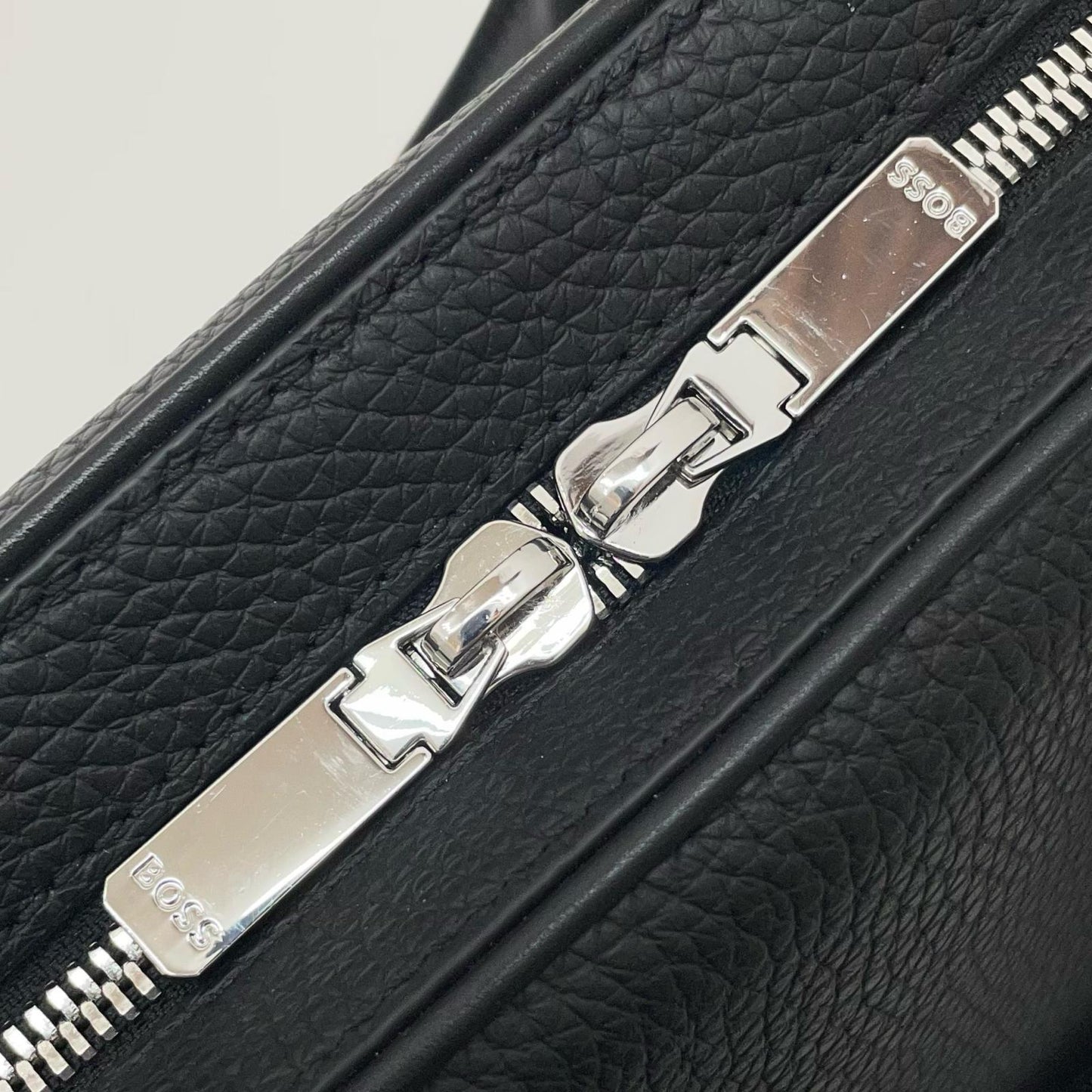 HUGO BOSS | ヒューゴボス Grain Leather Document Case ビジネスバッグ 50529293 ブラック【尾張小牧店】