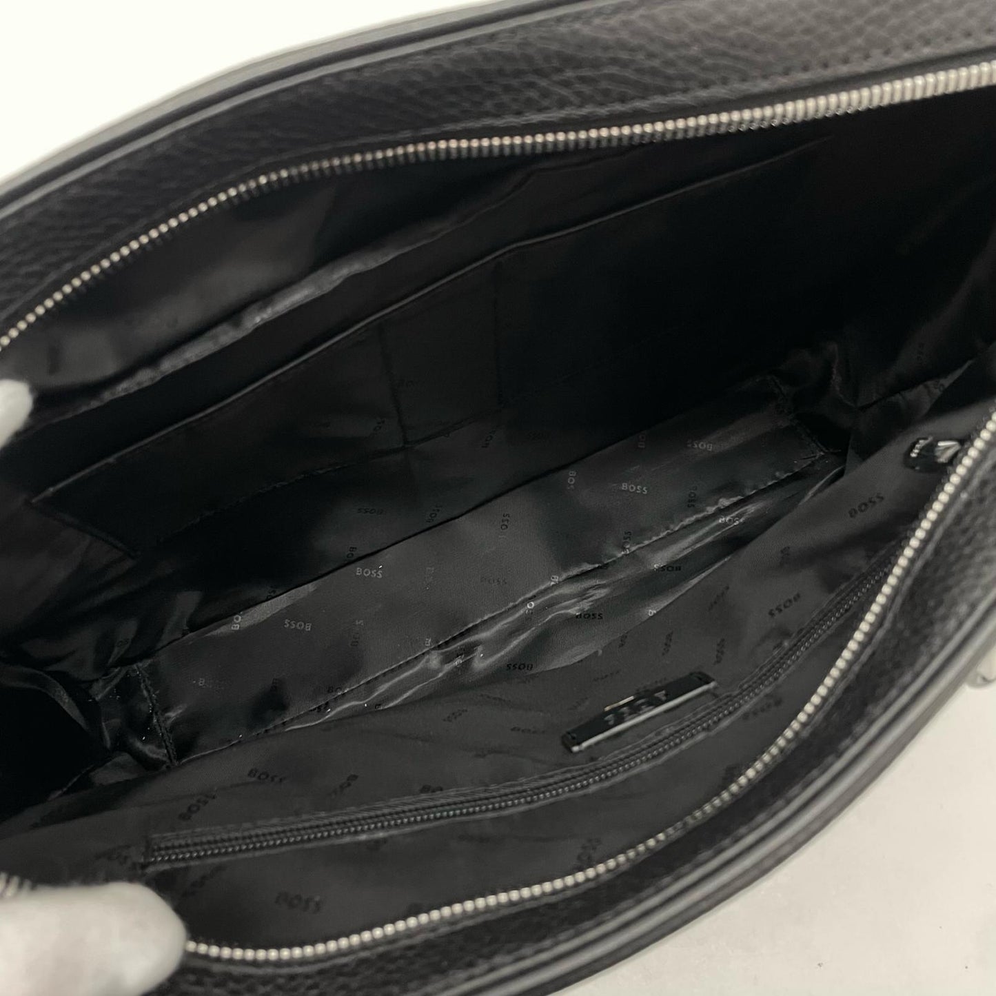 HUGO BOSS | ヒューゴボス Grain Leather Document Case ビジネスバッグ 50529293 ブラック【尾張小牧店】