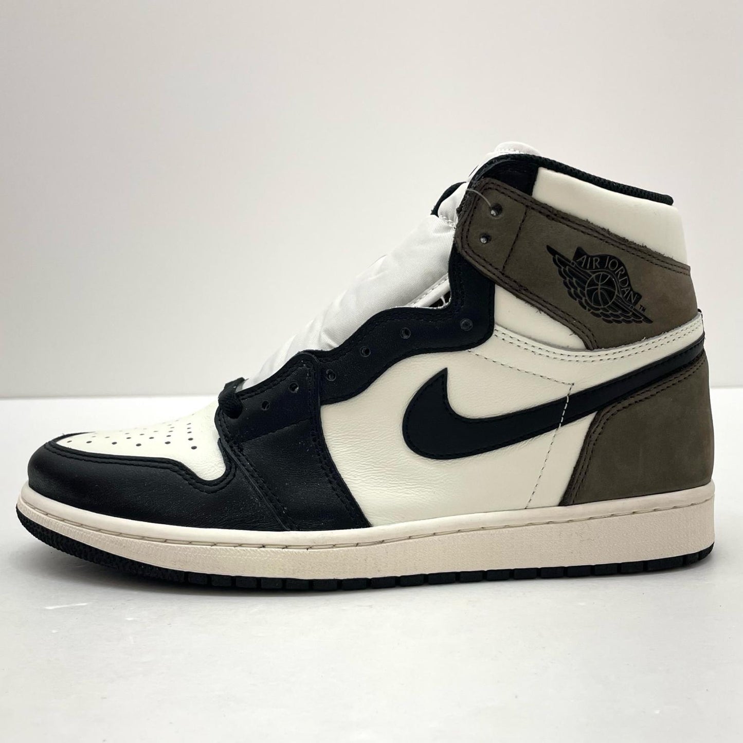 NIKE | ナイキ Air Jordan 1 High OG スニーカー 555088-105 ブラウン×ブラック×ホワイト 28cm