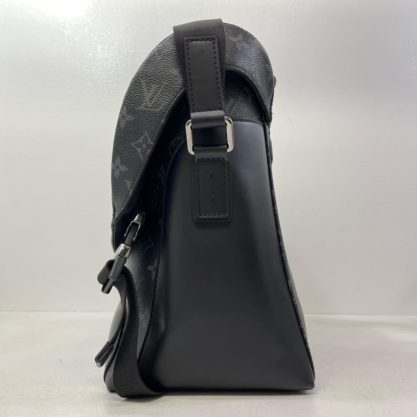 LOUIS VUITTON | ルイ・ヴィトン ショルダーバッグ ブラック【尾張小牧店】