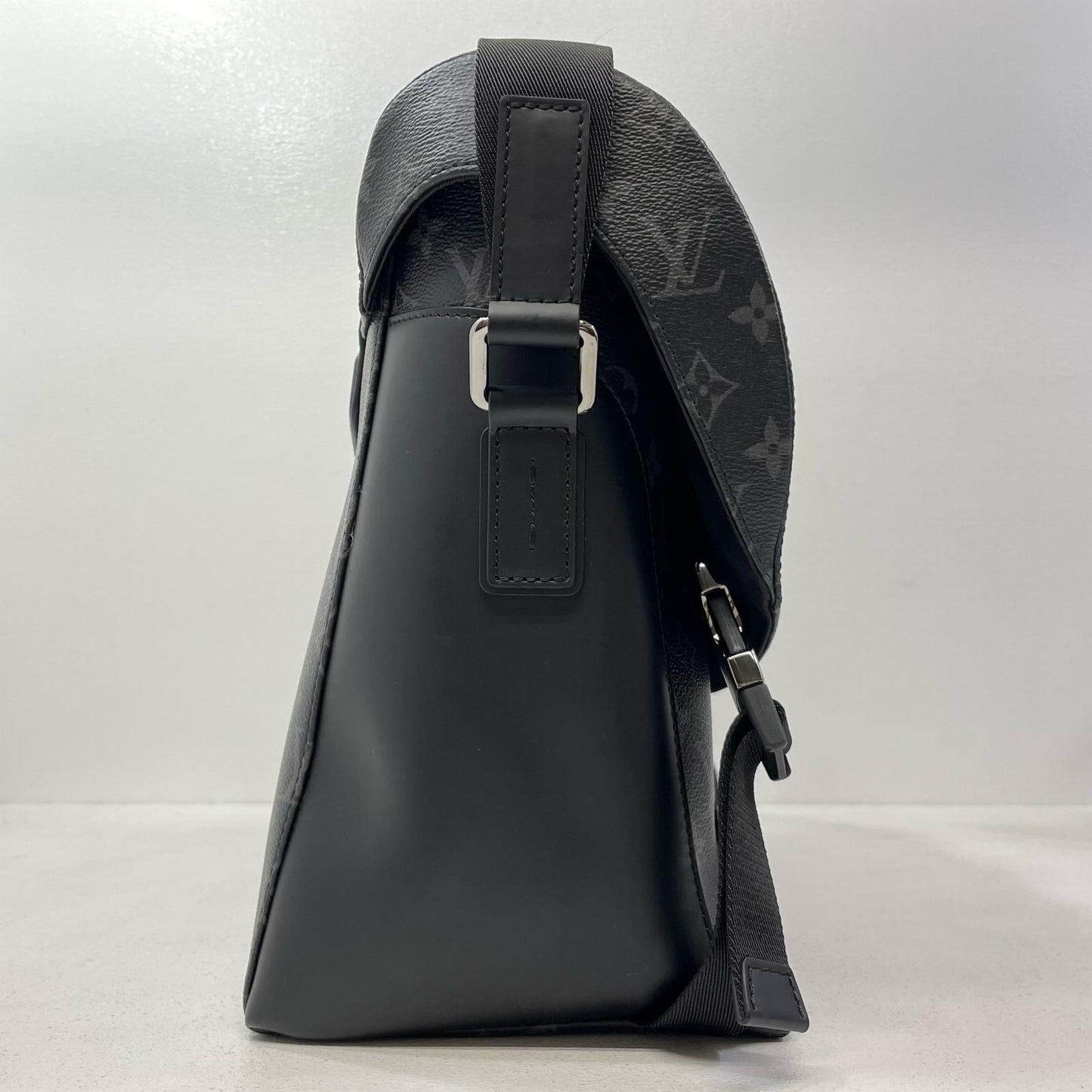 LOUIS VUITTON | ルイ・ヴィトン ショルダーバッグ ブラック【尾張小牧店】