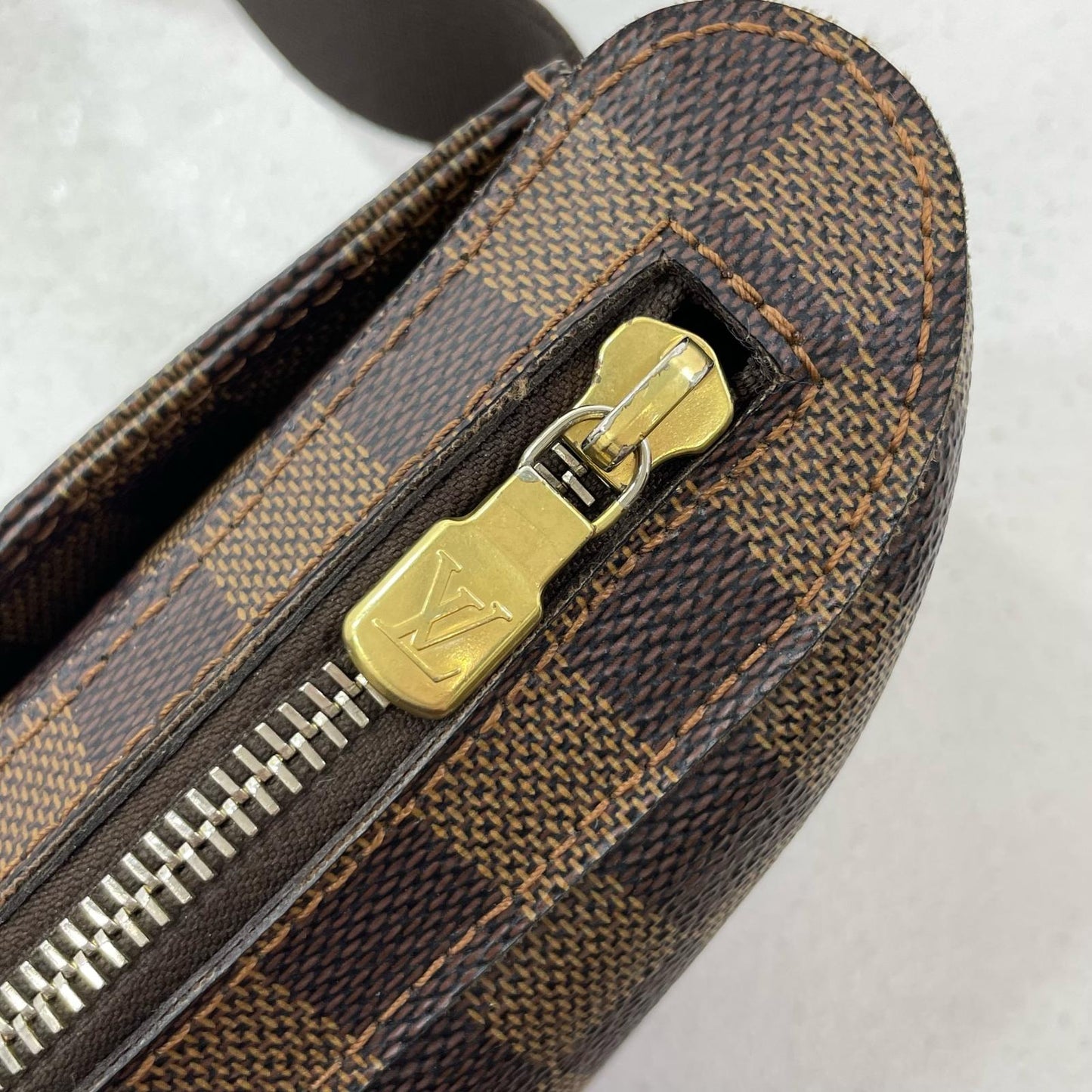 LOUIS VUITTON | ルイ・ヴィトン ボディバッグ ブラウン【尾張小牧店】