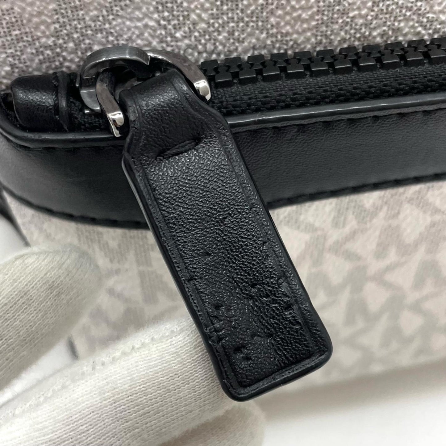 Michael Kors | マイケルコース ショルダーバッグ ブラック×ホワイト【尾張小牧店】