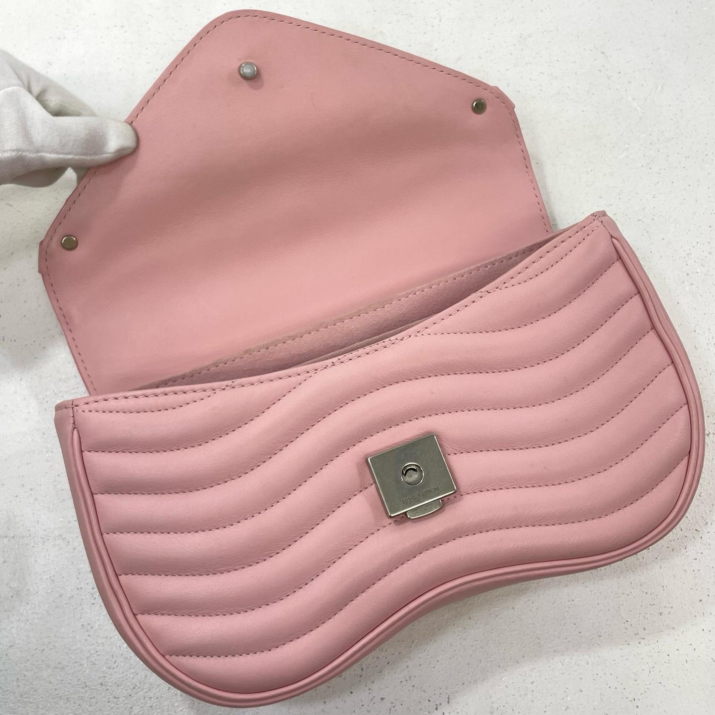 LOUIS VUITTON | ルイ・ヴィトン ショルダーバッグ ピンク【尾張小牧店】