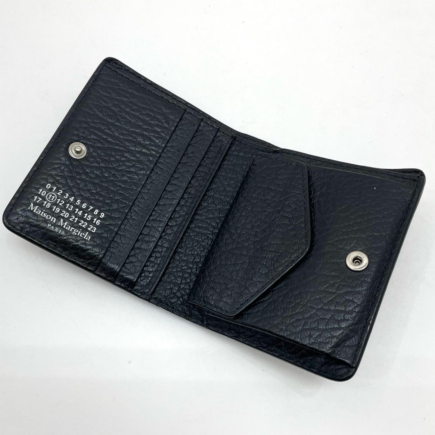 Maison Margiela | メゾンマルジェラ 二つ折り財布 S56UI0140 ブラック【尾張小牧店】