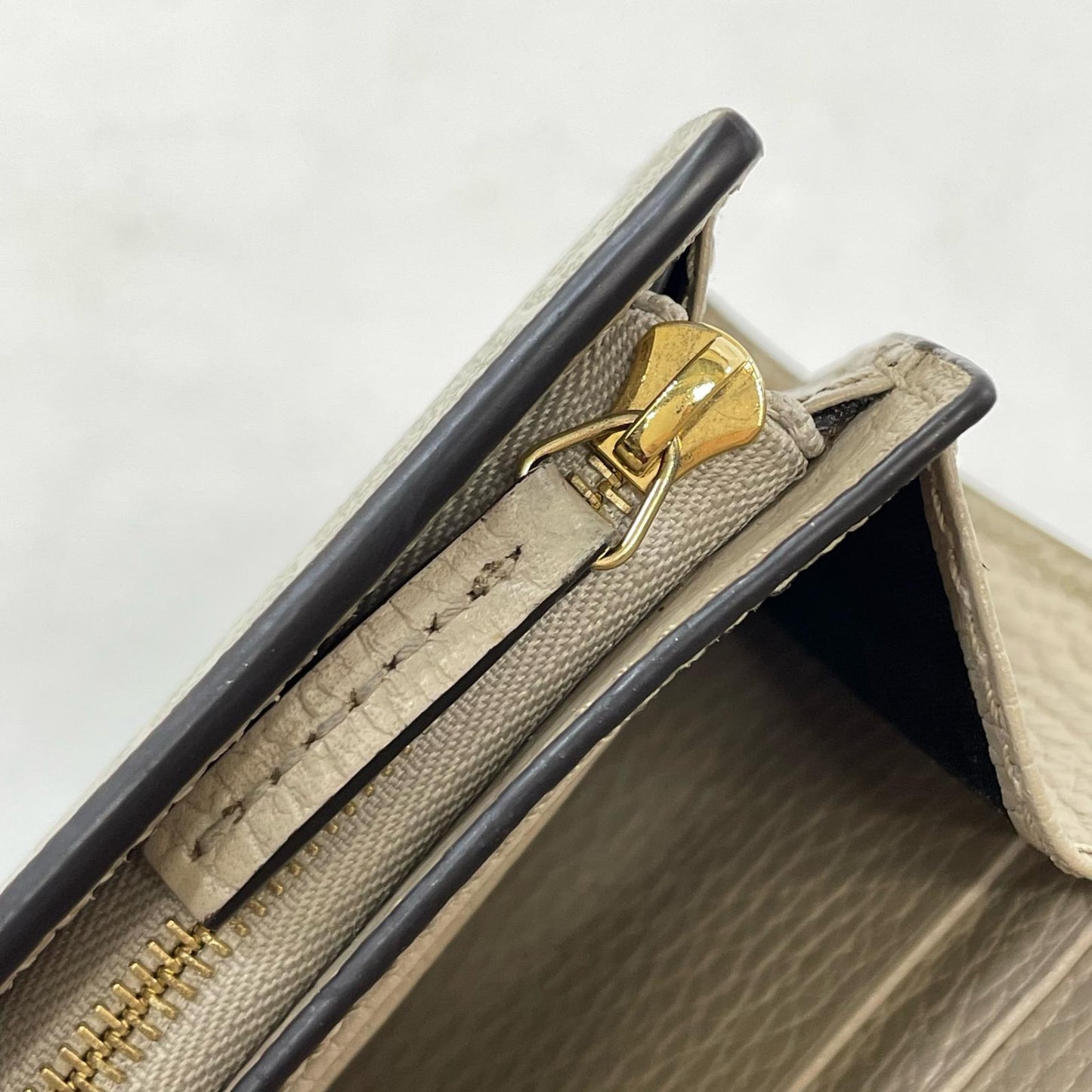 GUCCI | グッチ 二つ折り財布 ベージュ【尾張小牧店】