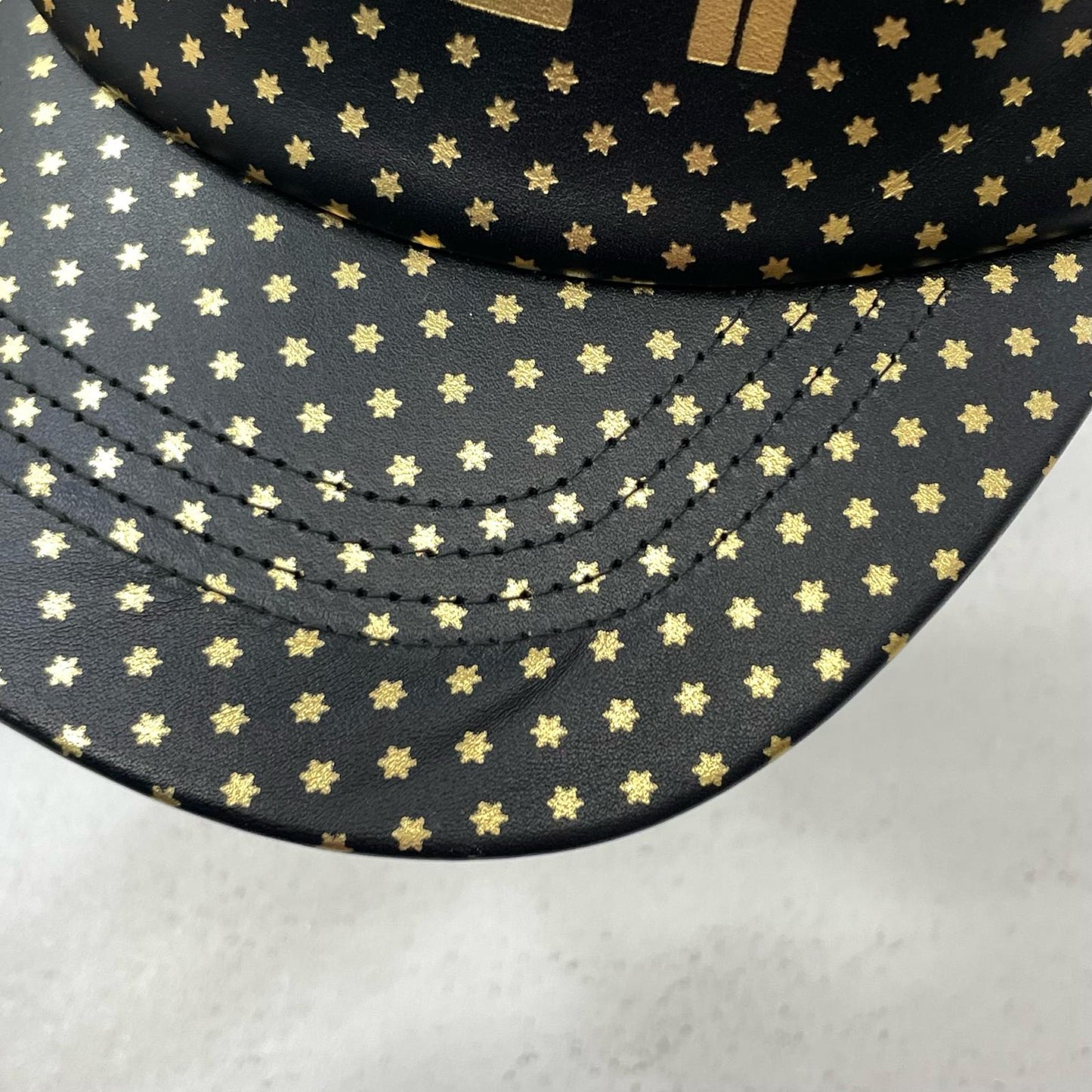 GUCCI | グッチ キャップ ブラック×ゴールド サイズ：L【尾張小牧店】