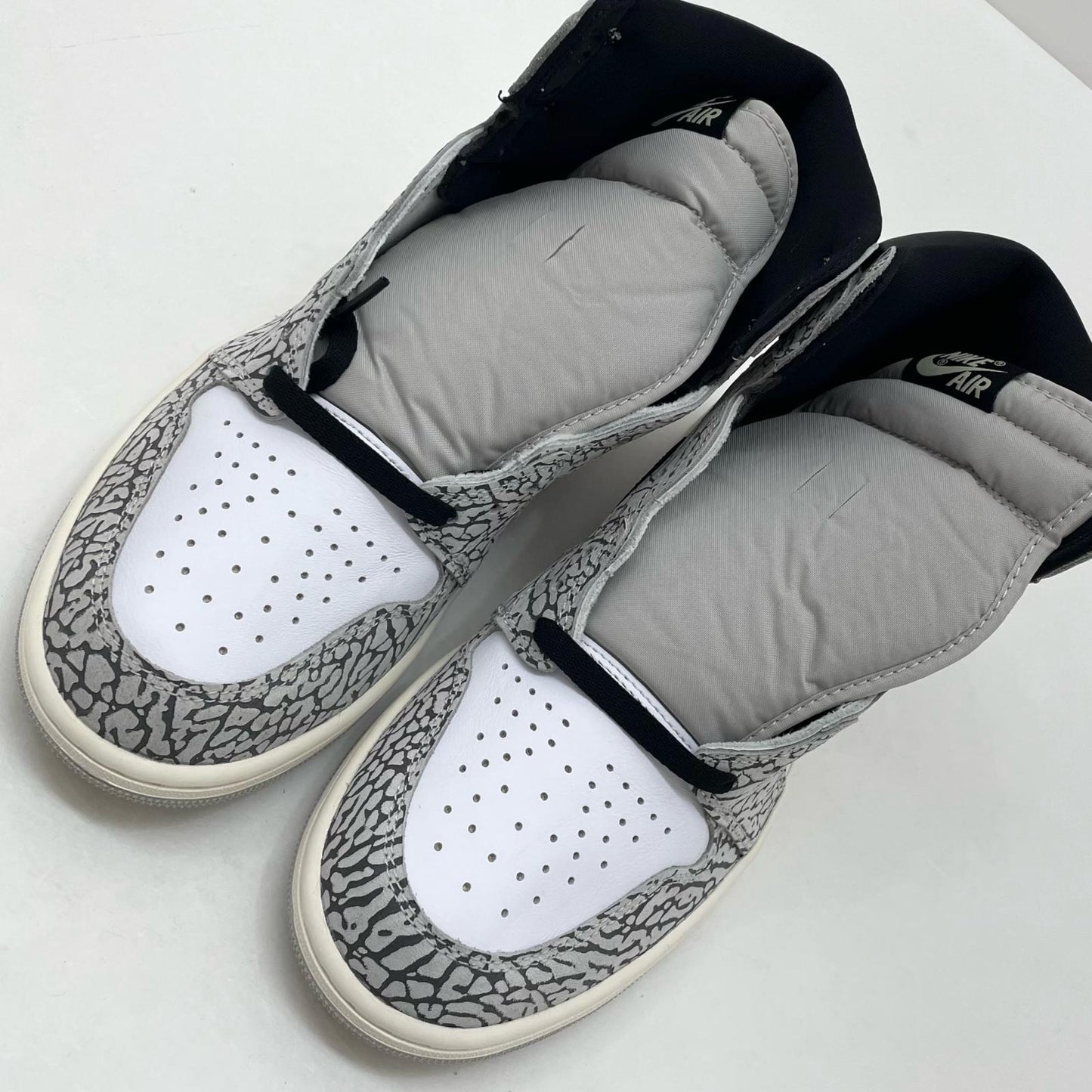 NIKE | ナイキ Air Jordan 1 High OG スニーカー DZ5485-052 グレー×ホワイト 29cm