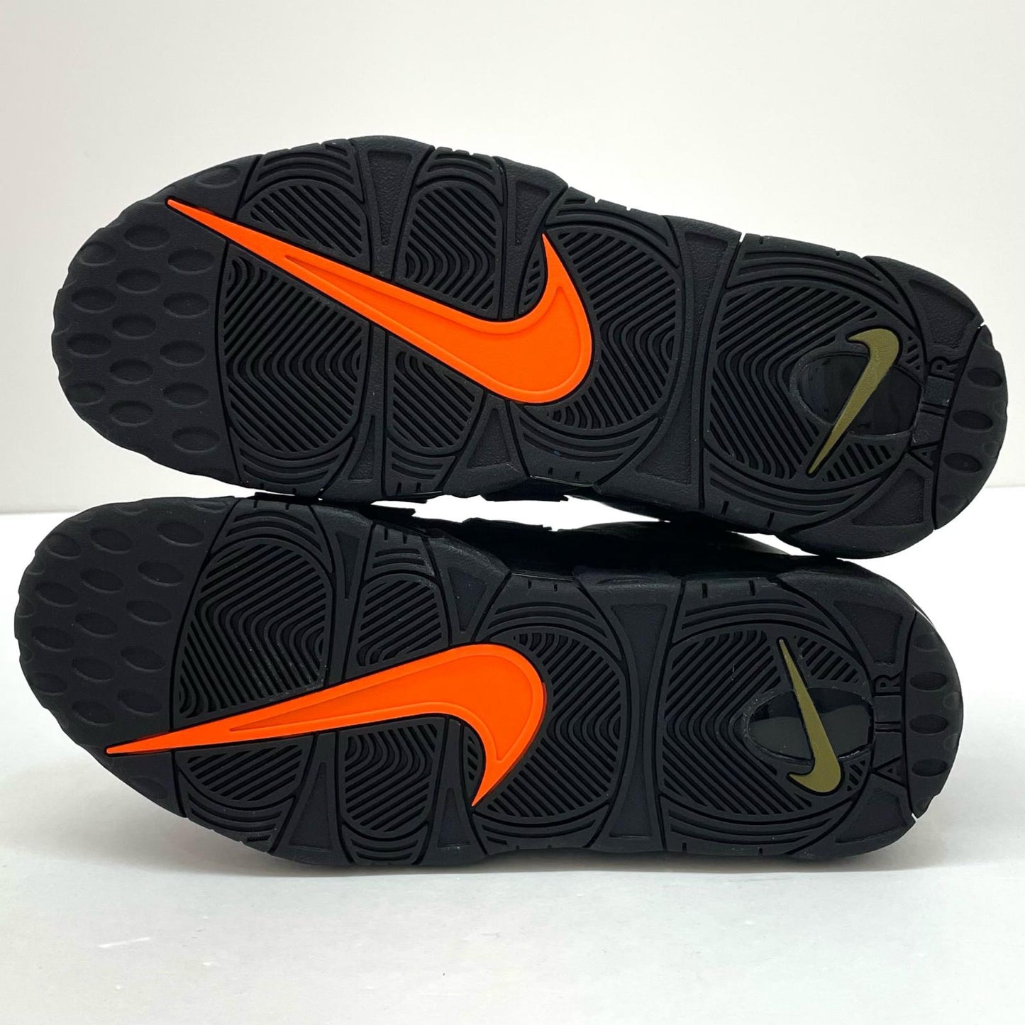 NIKE | ナイキ Air More Uptempo '96 スニーカー DH8011-001 カーキ×ブラック 29cm