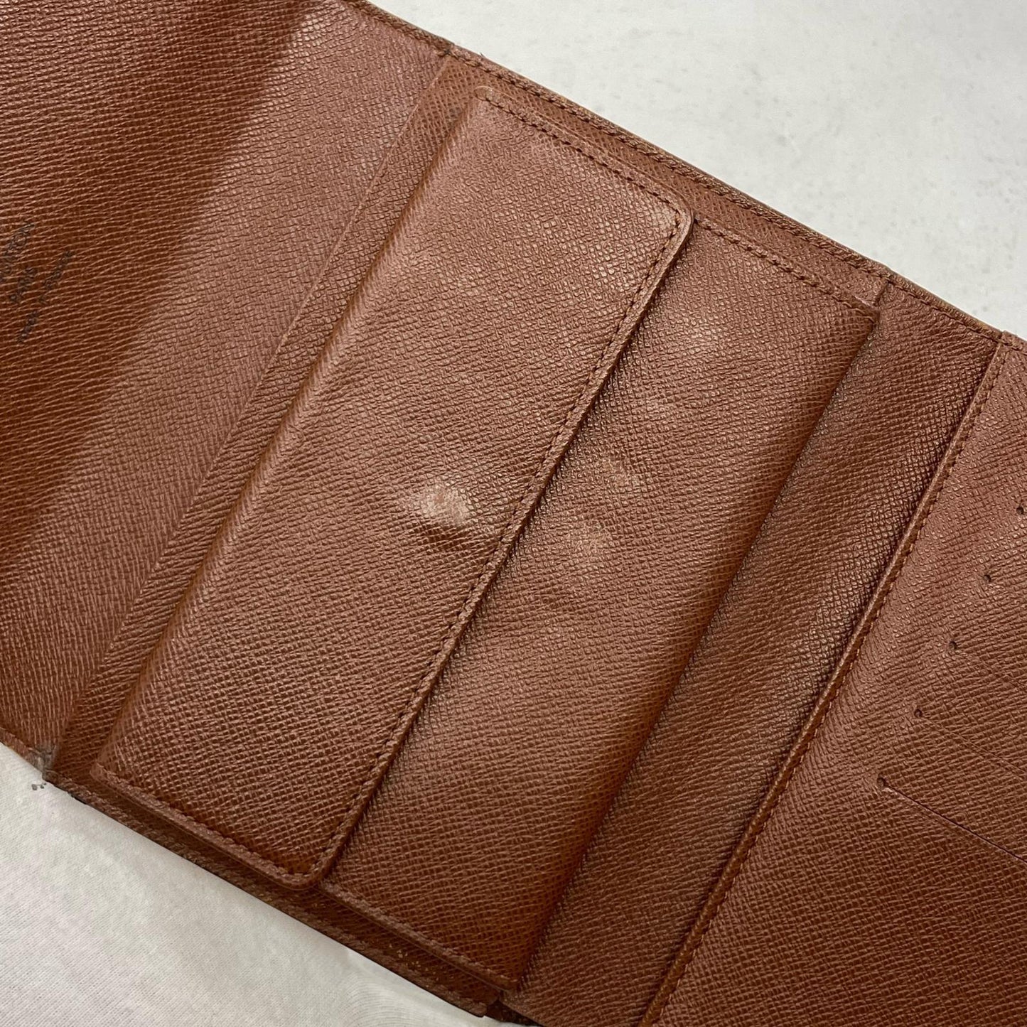 LOUIS VUITTON | ルイ・ヴィトン 長財布 ブラウン【尾張小牧店】
