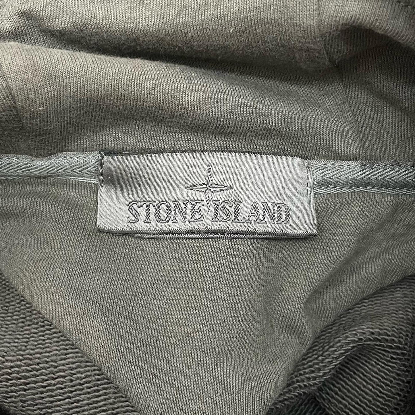 STONE ISLAND | ストーンアイランド Ghost Popover Hoody パーカー 7715625F3 グレー サイズ：S【尾張小牧店】