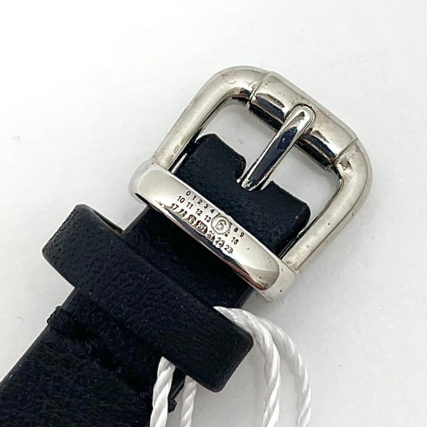 【中古】MM6(Maison Margiela) | エムエムシックスメゾンマルジェラ PLAIN SAUVAGE LEATHER ANELLO ベルトリング・指輪 SM6UQ0106 ブラック サイズ：S【尾張小牧店】