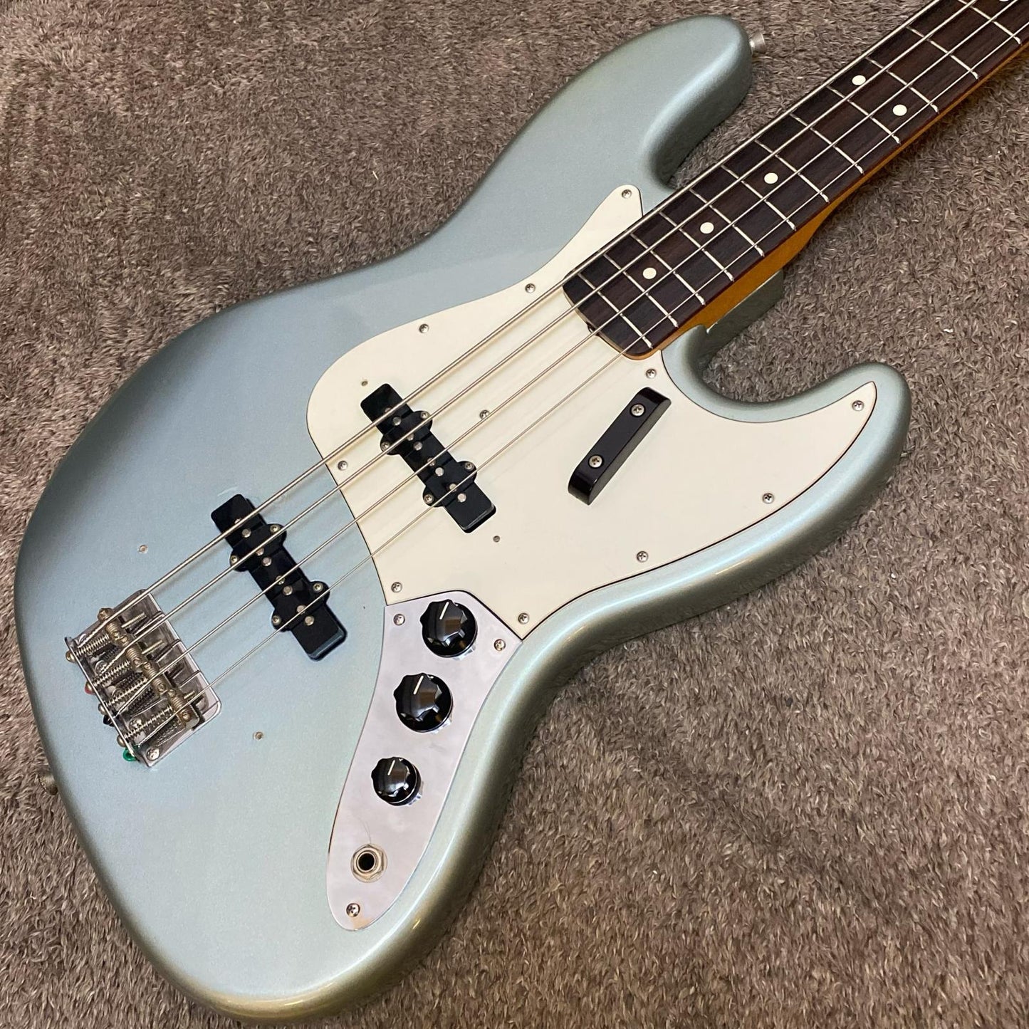 Fender | フェンダー 楽器 American Vintage 62 Jazz Bass Ice Blue Metallic MH【尾張小牧店】