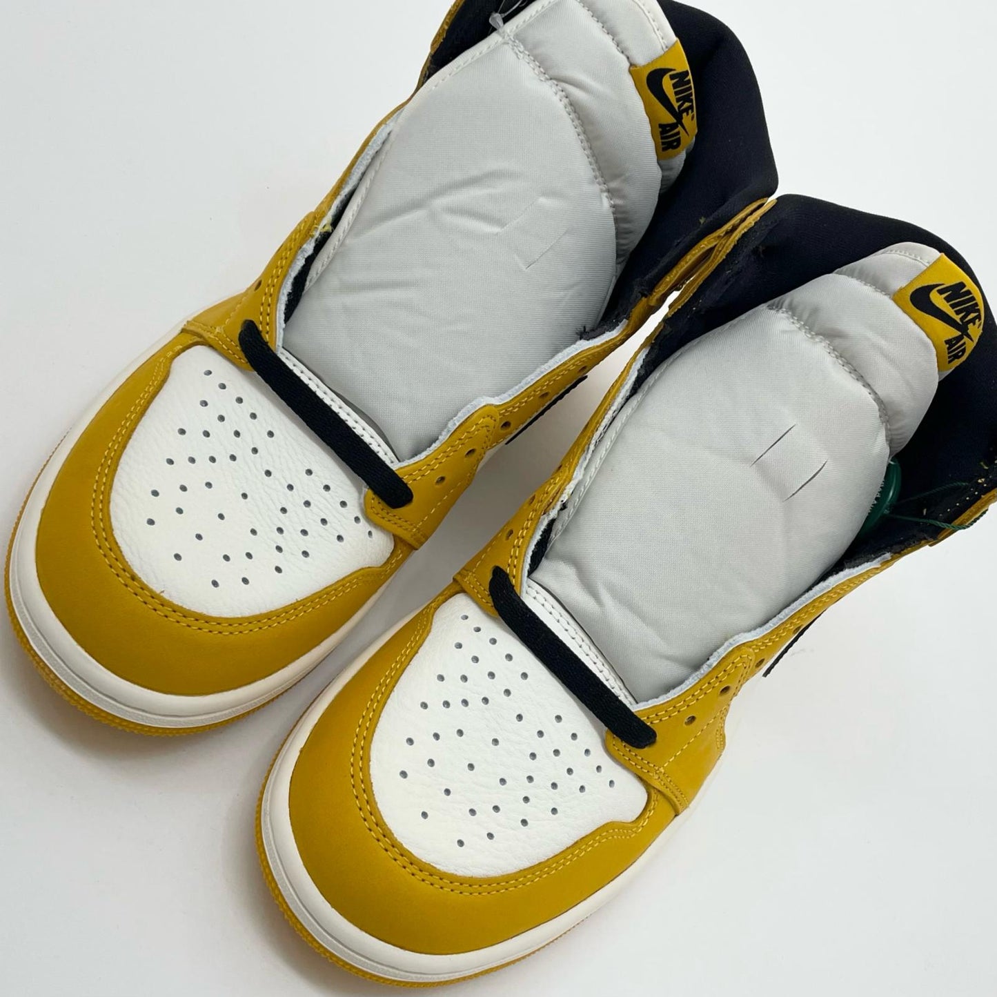 NIKE | ナイキ Air Jordan 1 Retro High OG スニーカー DZ5485-701 イエロー×ブラック×ホワイト 27cm