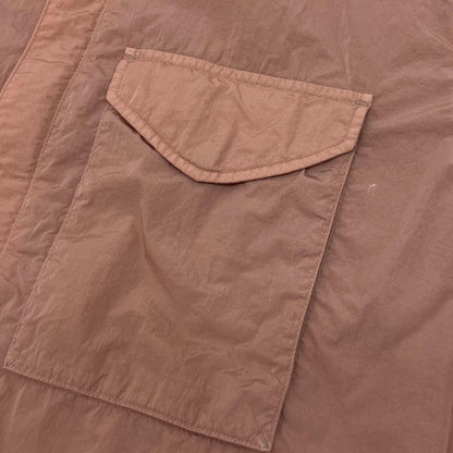 C.P.Company | シーピーカンパニー Chrome-R Full Zip Overshirt ナイロンジャケット 14CMOS041A ピンク サイズ：M【尾張小牧店】