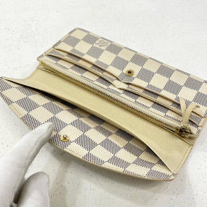 LOUIS VUITTON | ルイ・ヴィトン 二つ折り財布 ホワイト【尾張小牧店】