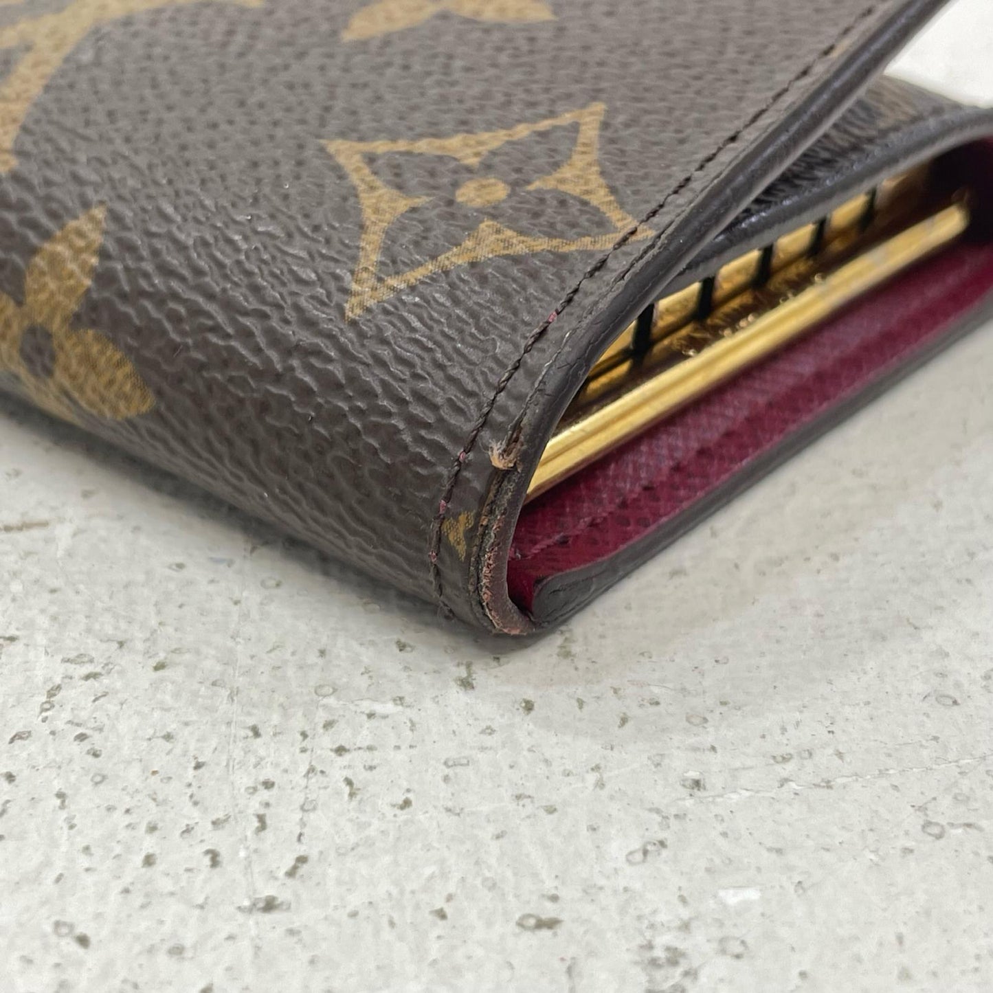 LOUIS VUITTON | ルイ・ヴィトン キーケース ブラウン×フューシャ【尾張小牧店】