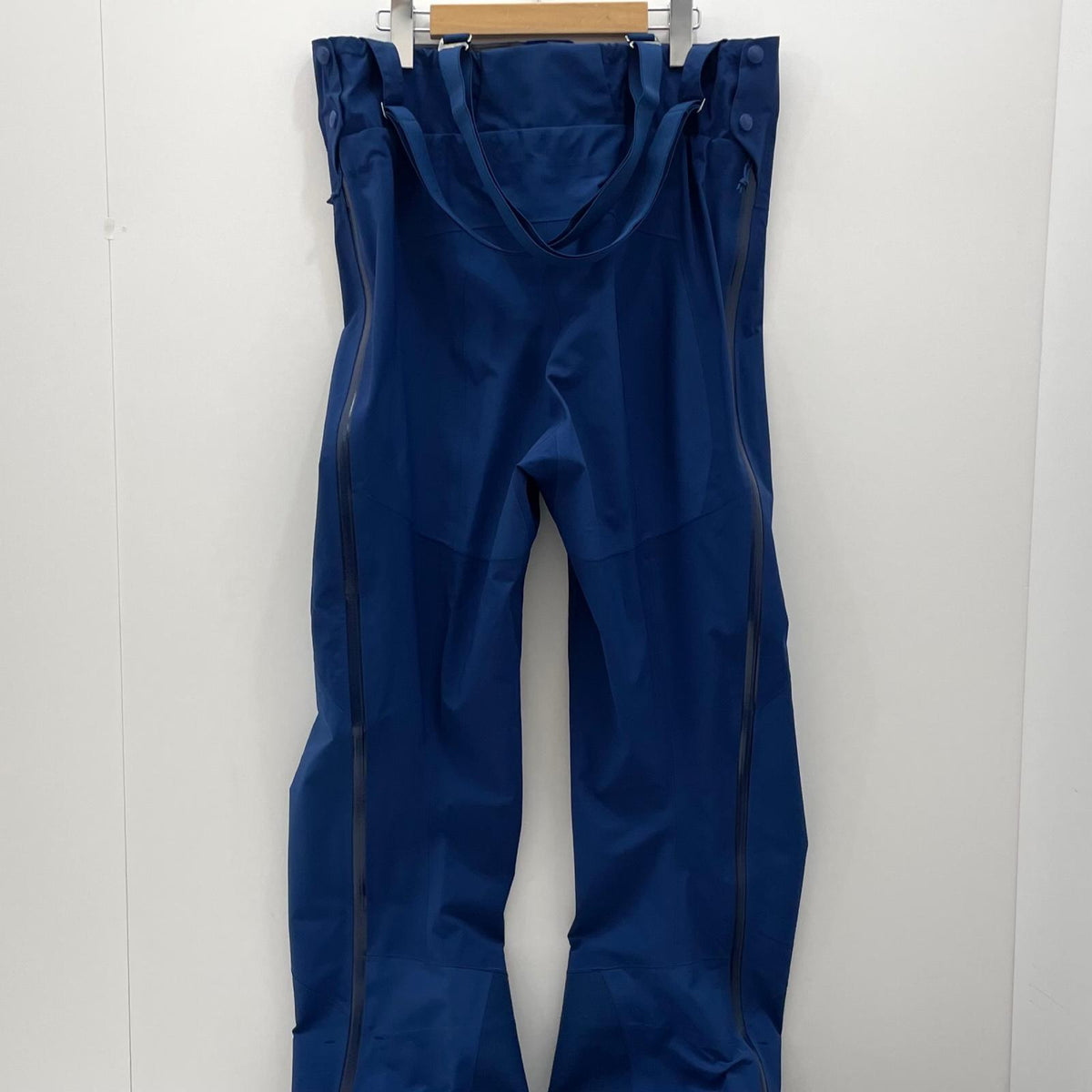 【中古】ARC'TERYX | アークテリクス BETA SV BIB 冬山登山　ゴアテックスシェルパンツ 21790-115272 ブルー サイズ：S【尾張小牧店】