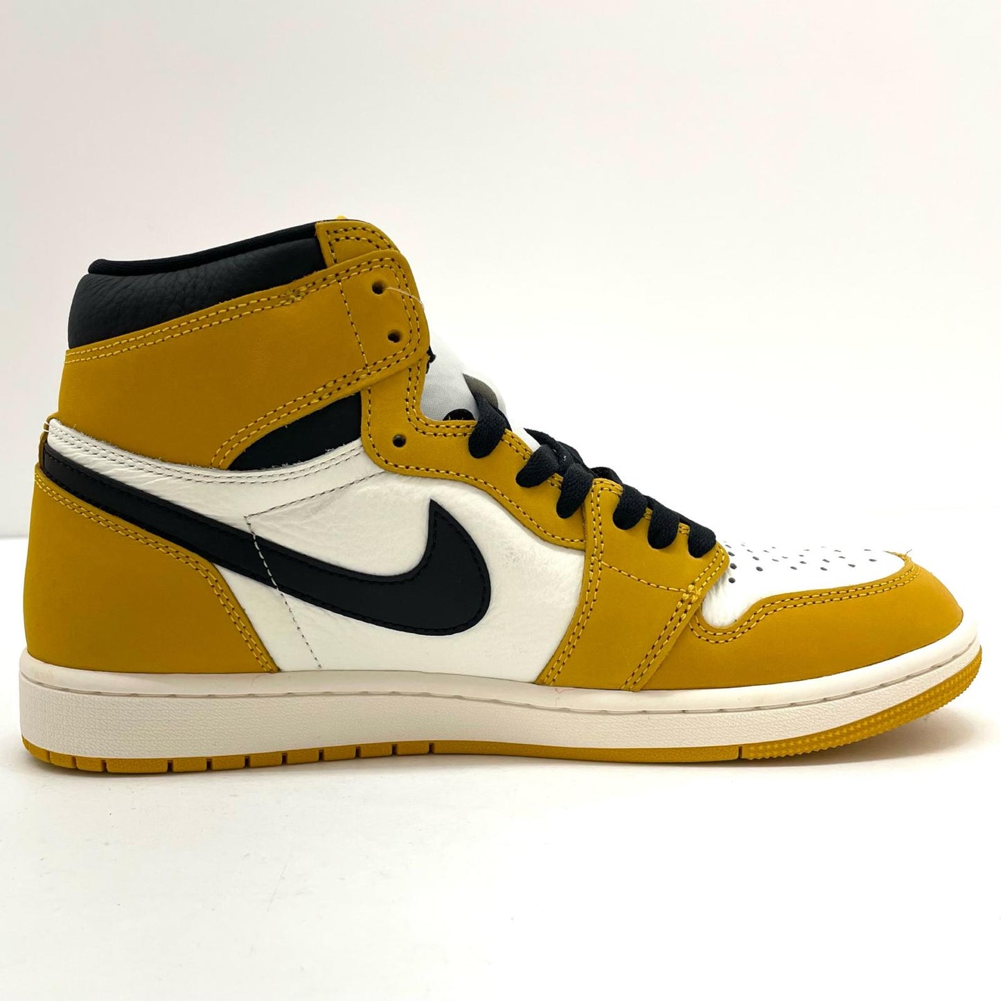 NIKE | ナイキ Air Jordan 1 Retro High OG スニーカー DZ5485-701 イエロー×ブラック×ホワイト 27.5cm【尾張小牧店】