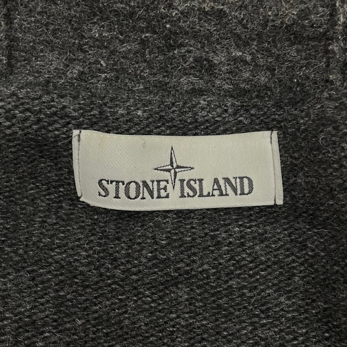 【中古】STONE ISLAND | ストーンアイランド 長袖ジップパーカー 6715525A3 グレー サイズ：L【尾張小牧店】