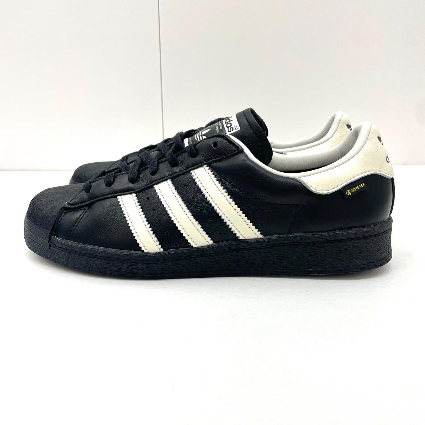 adidas | アディダス Superstar 82 GORE-TEX スニーカー 28.0cm KI7819 ブラック【尾張小牧店】