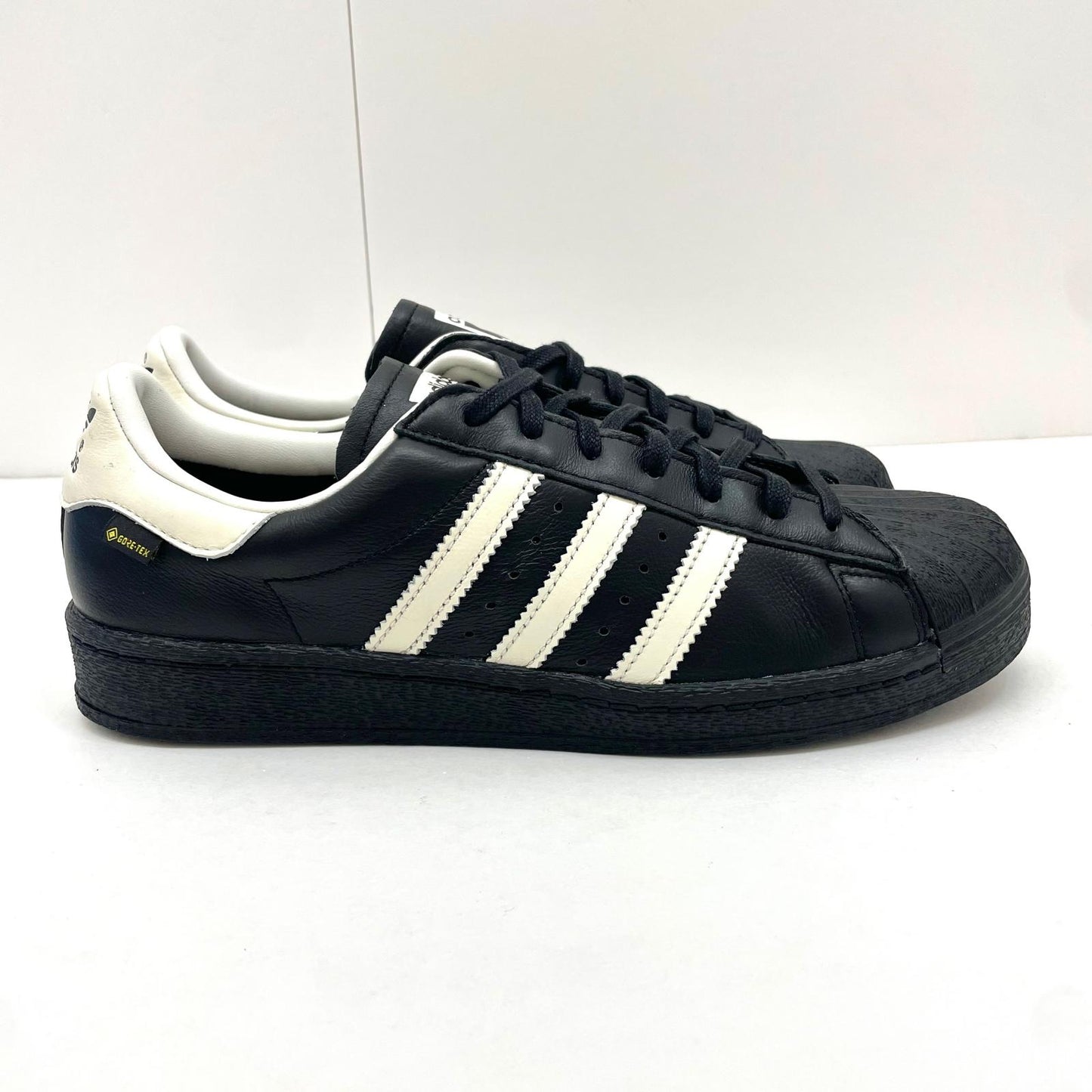 adidas | アディダス Superstar 82 GORE-TEX スニーカー 28.0cm KI7819 ブラック【尾張小牧店】