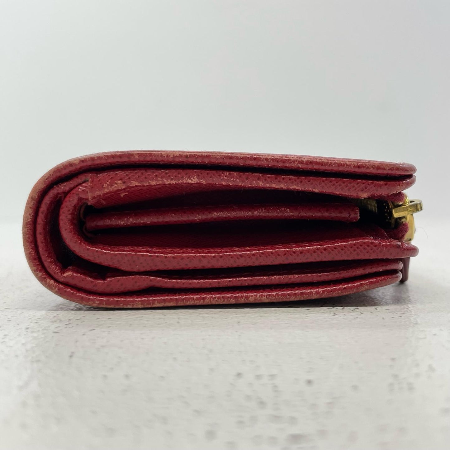 PRADA | プラダ 二つ折り財布 レッド【尾張小牧店】